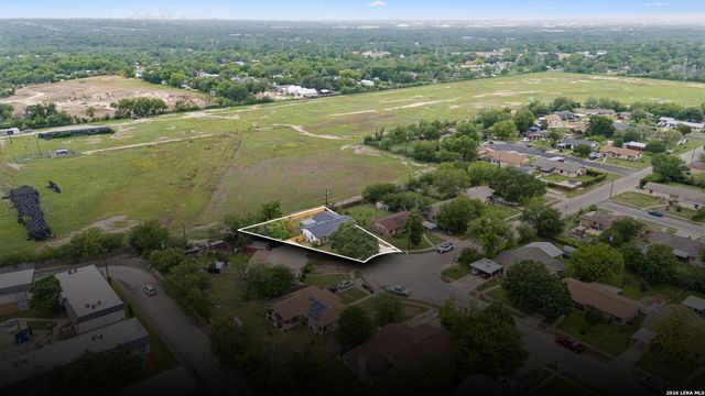2035 LEESBURG ST, San Antonio, TX 78220