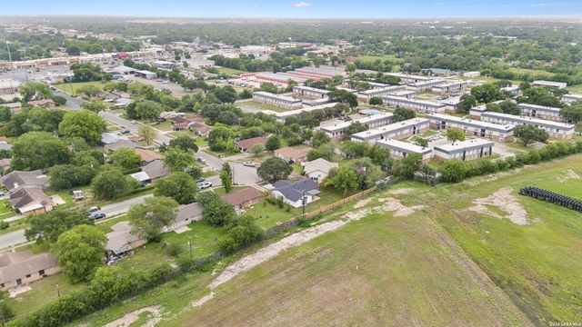 2035 LEESBURG ST, San Antonio, TX 78220