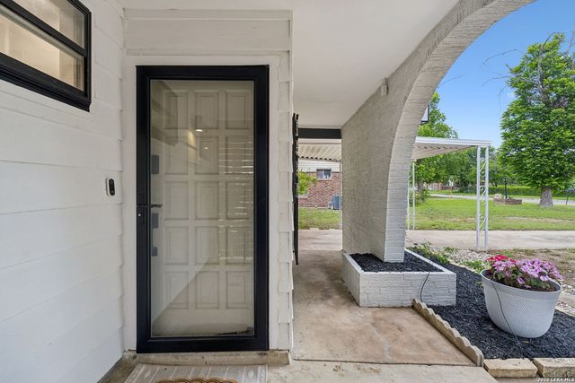 2035 LEESBURG ST, San Antonio, TX 78220