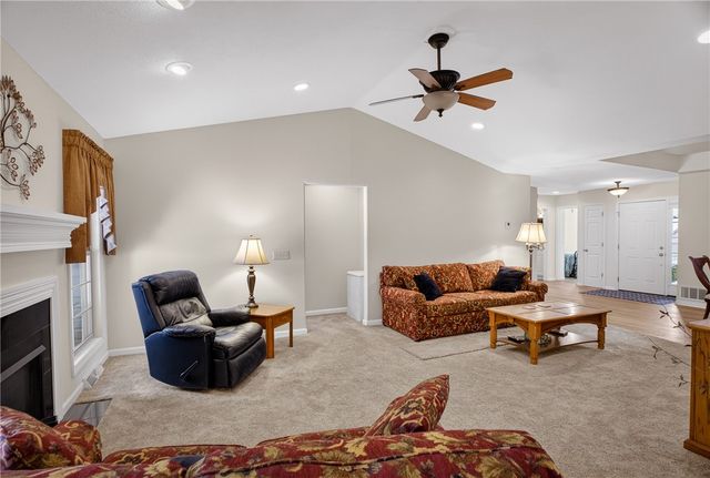 93 Fields Dr, Shenango Twp, PA 16101