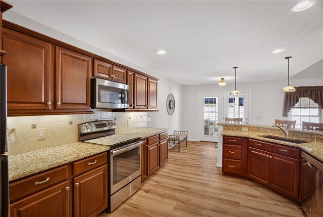 93 Fields Dr, Shenango Twp, PA 16101