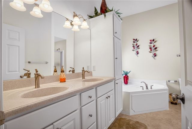 93 Fields Dr, Shenango Twp, PA 16101