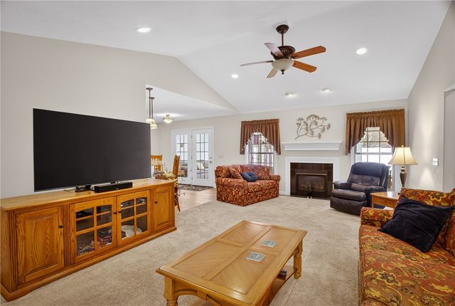 93 Fields Dr, Shenango Twp, PA 16101