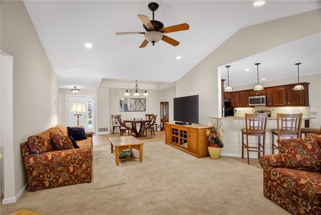 93 Fields Dr, Shenango Twp, PA 16101