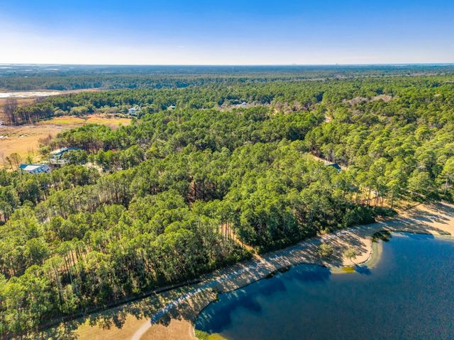 2781 Vanderbilt Blvd., Pawleys Island, SC 29585