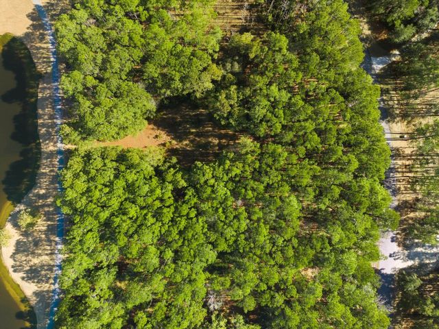 2781 Vanderbilt Blvd., Pawleys Island, SC 29585