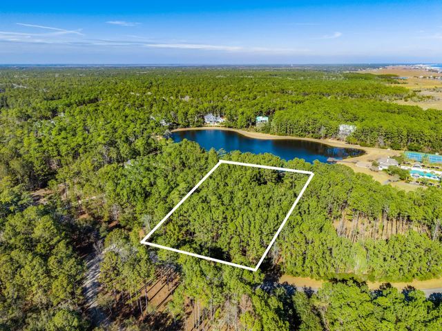 2781 Vanderbilt Blvd., Pawleys Island, SC 29585