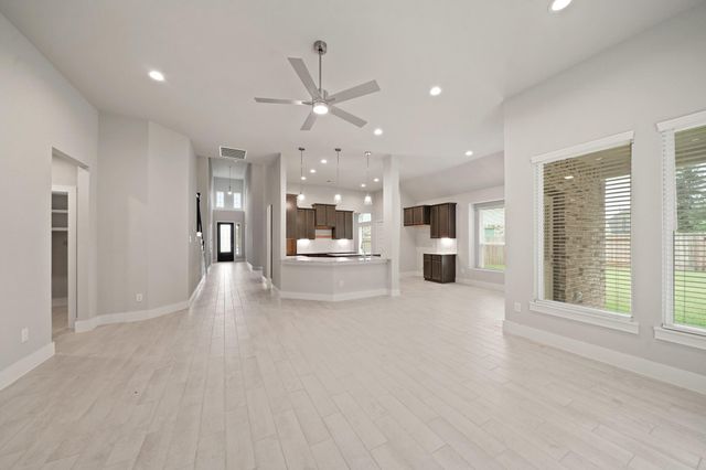2140 Golden Spruce Court, Conroe, TX 77301