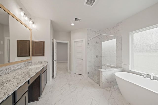 2140 Golden Spruce Court, Conroe, TX 77301