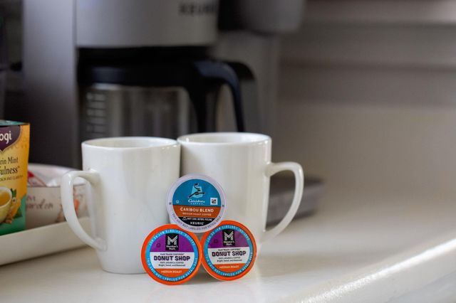 5400 S Alexis CV S, Austin, TX 78741