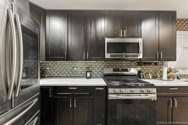 46 Englewood Avenue, Bellwood, IL 60104