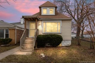 46 Englewood Avenue, Bellwood, IL 60104