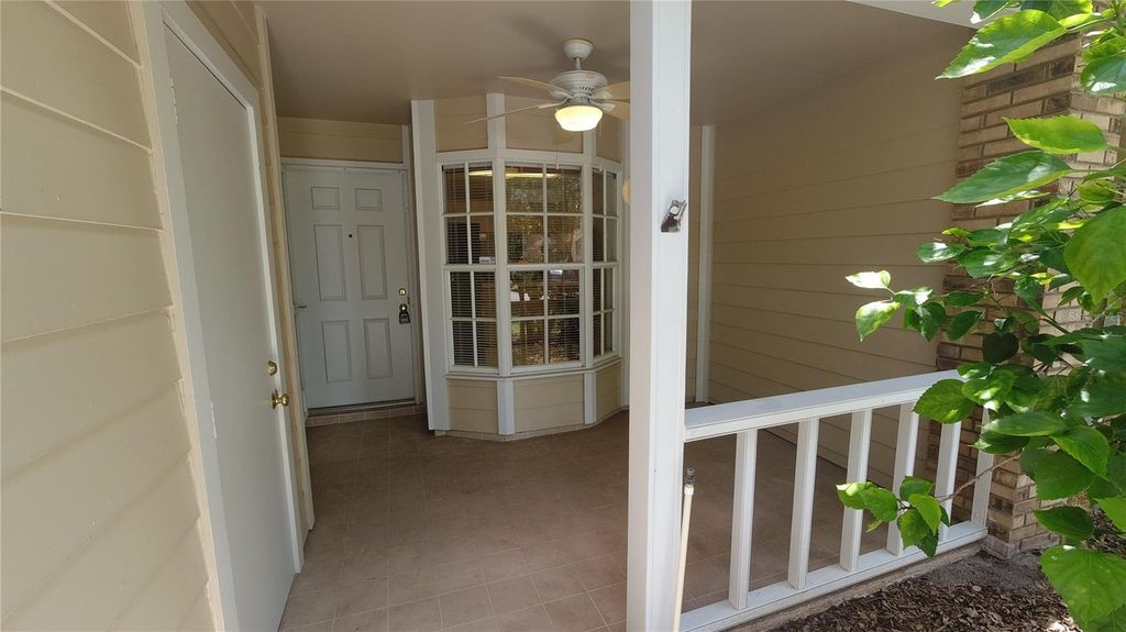 Image 3 of property listing at 6421 REMUS DRIVE, New Port Richey, FL 34653