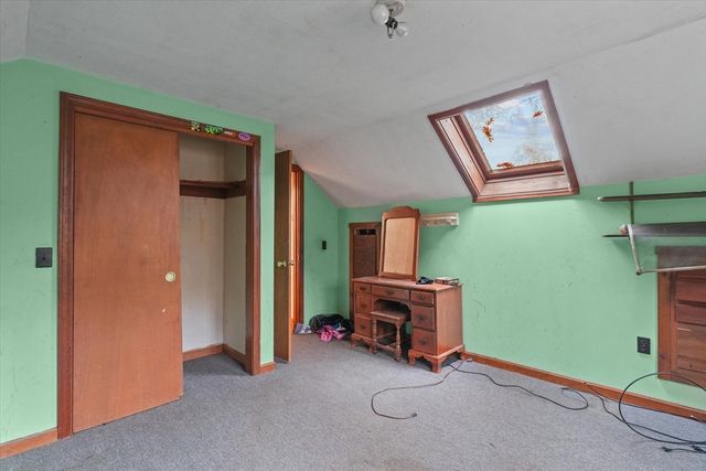 601 Flat Hill Rd, Lunenburg, MA 01462