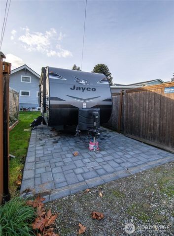 3427 Oakes Avenue, Everett, WA 98201