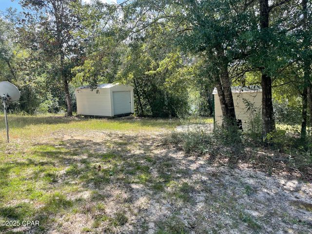 2355 Momence Court, Alford, FL 32420
