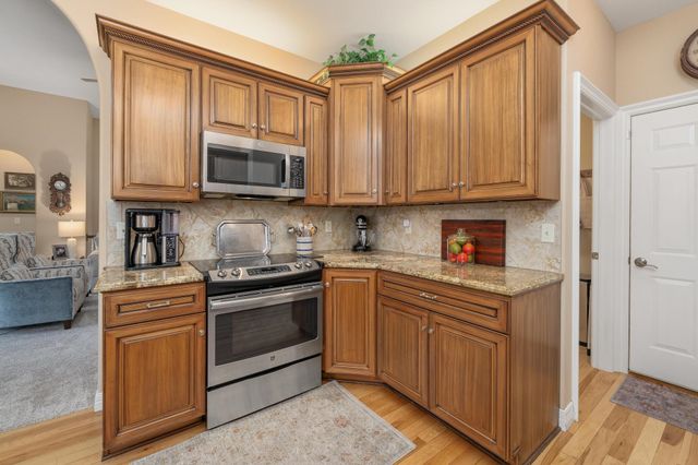 1700 N Split Rail St, Wichita, KS 67230