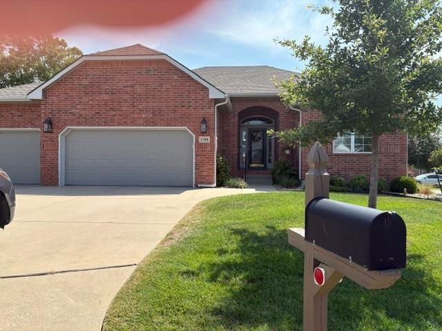 1700 N Split Rail St, Wichita, KS 67230
