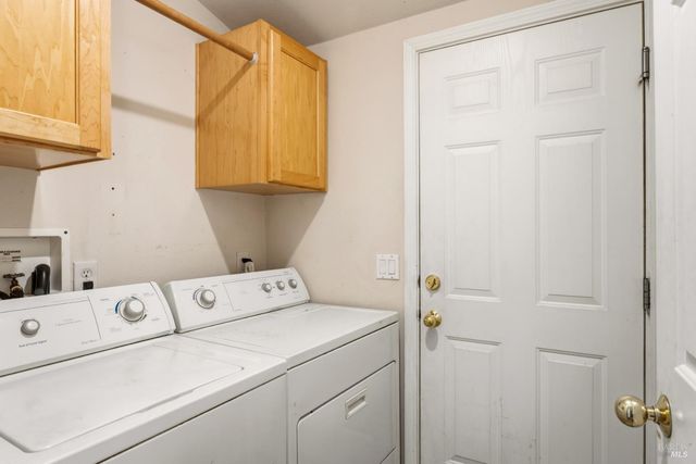 24193 Birch Ter, Willits, CA 95490