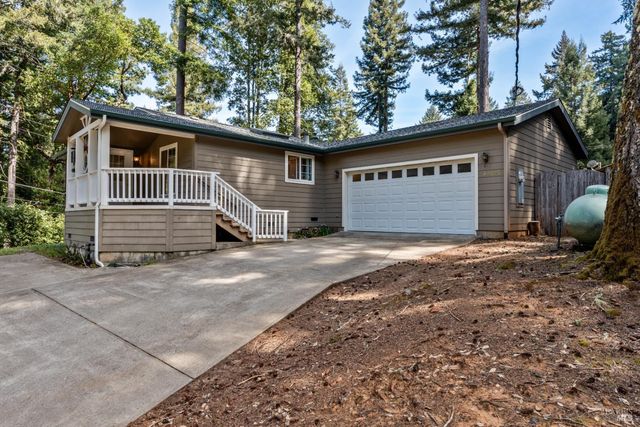 24193 Birch Ter, Willits, CA 95490