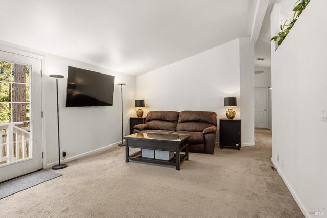 24193 Birch Ter, Willits, CA 95490