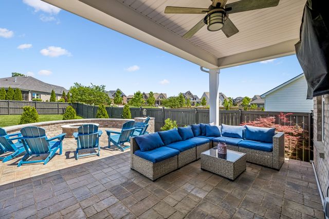 804 Ravensdowne Dr, Nolensville, TN 37135