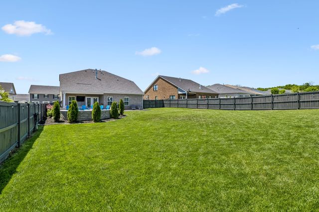 804 Ravensdowne Dr, Nolensville, TN 37135