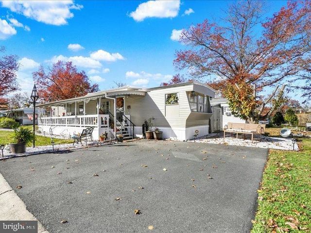 143 PAWNEE AVE, Dover, PA 17315