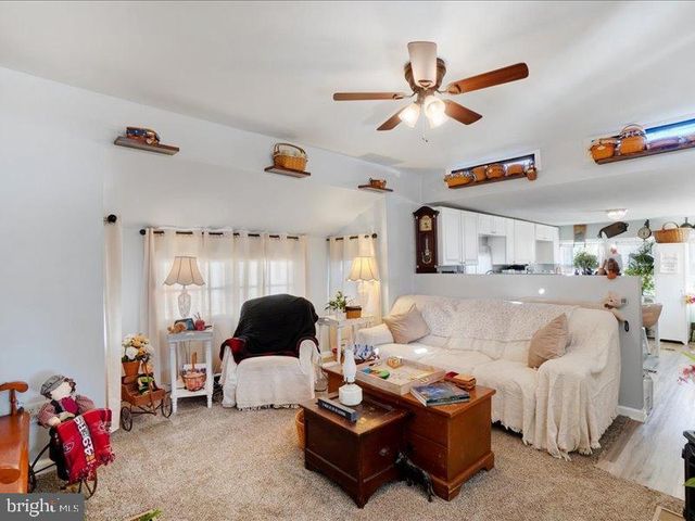 143 PAWNEE AVE, Dover, PA 17315