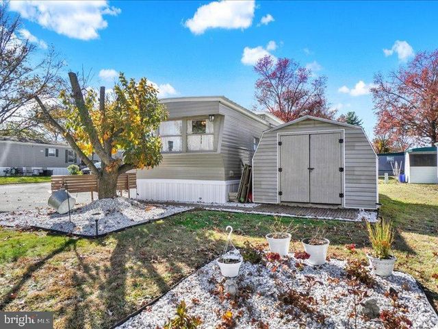 143 PAWNEE AVE, Dover, PA 17315