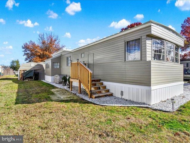 143 PAWNEE AVE, Dover, PA 17315