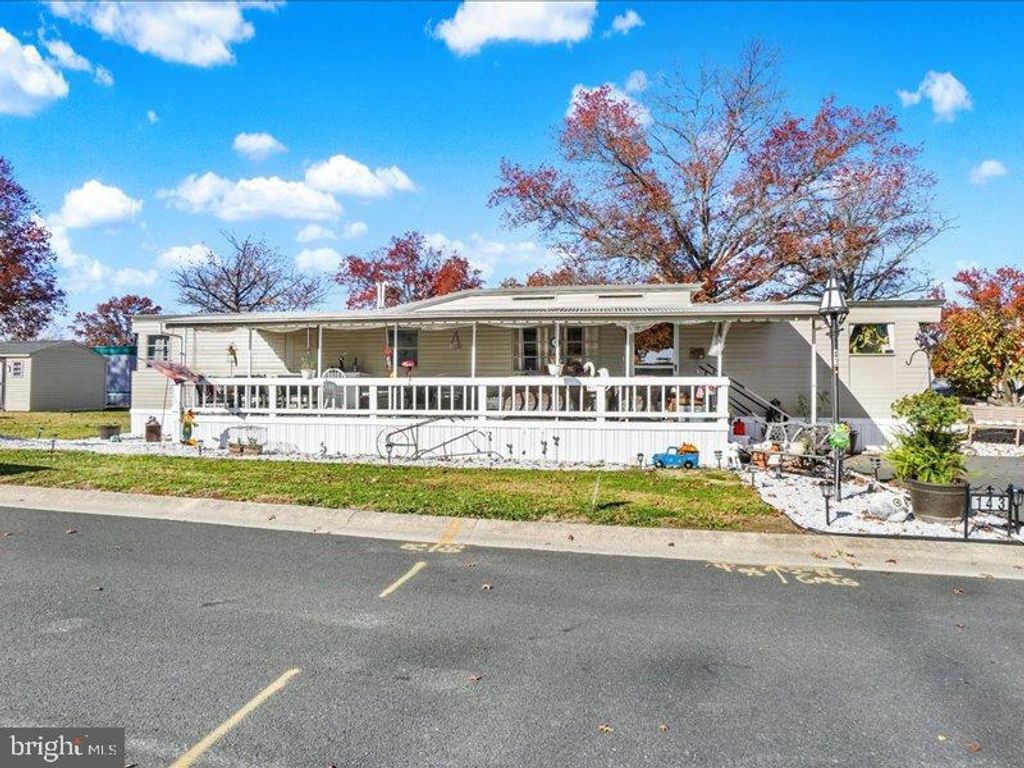 143 PAWNEE AVE, Dover, PA 17315