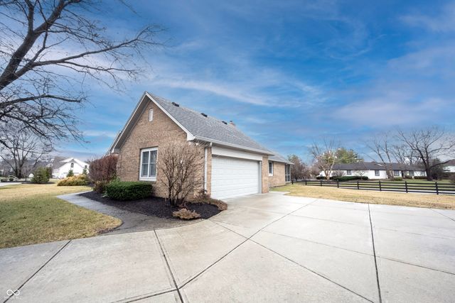 11348 Royal Place, Carmel, IN 46032