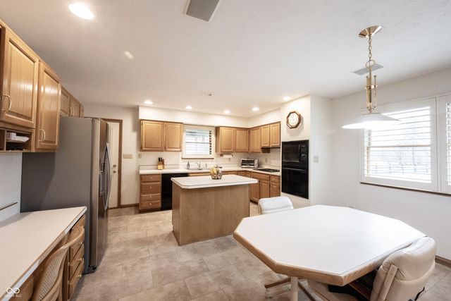 11348 Royal Place, Carmel, IN 46032