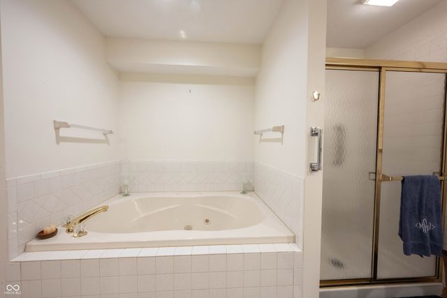 11348 Royal Place, Carmel, IN 46032