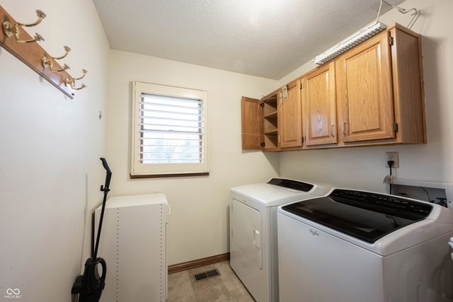 11348 Royal Place, Carmel, IN 46032