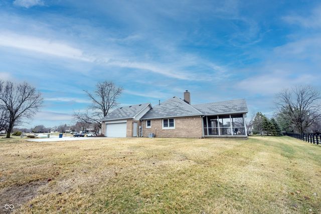 11348 Royal Place, Carmel, IN 46032