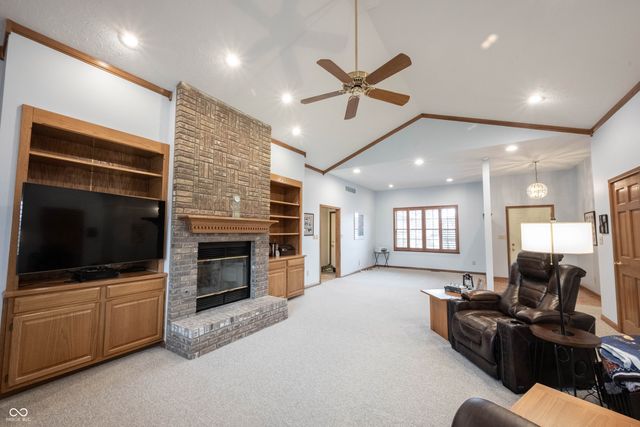 11348 Royal Place, Carmel, IN 46032