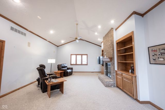 11348 Royal Place, Carmel, IN 46032