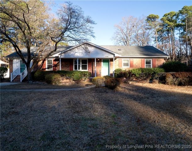 1733 Daisy Lane, Fayetteville, NC 28303
