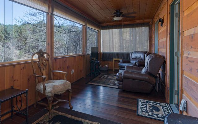 2153 Martins Creek Road, Murphy, NC 28906