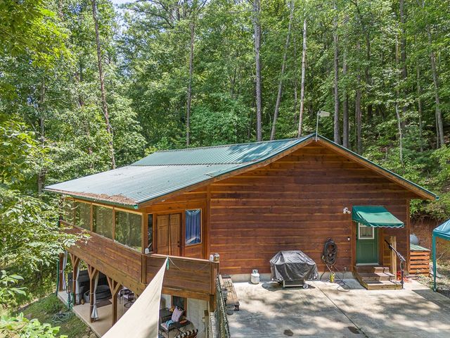 2153 Martins Creek Road, Murphy, NC 28906