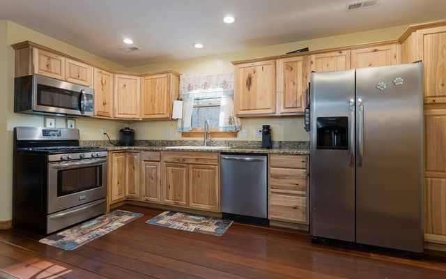 2153 Martins Creek Road, Murphy, NC 28906