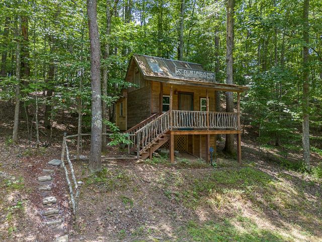 2153 Martins Creek Road, Murphy, NC 28906