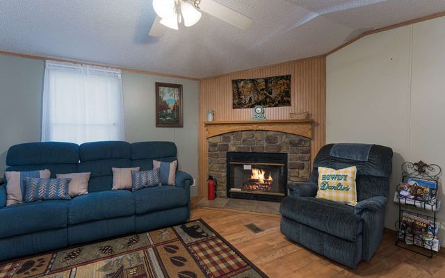 2153 Martins Creek Road, Murphy, NC 28906