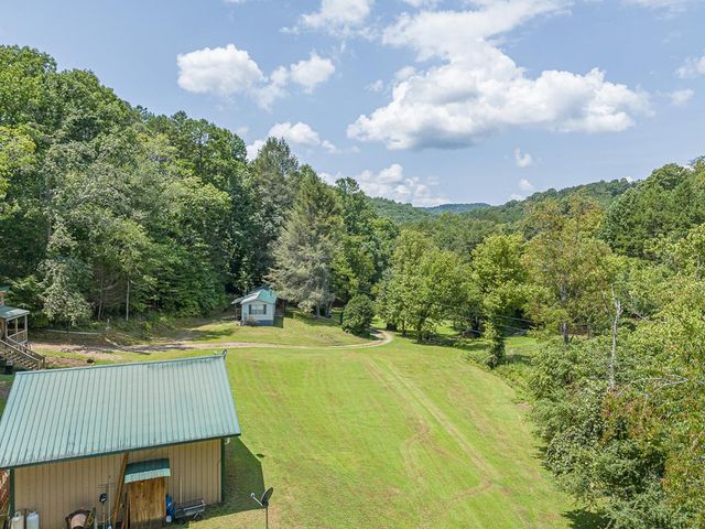2153 Martins Creek Road, Murphy, NC 28906