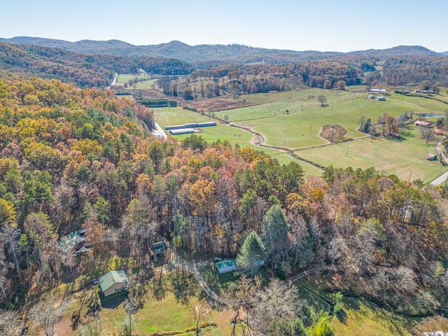 2153 Martins Creek Road, Murphy, NC 28906