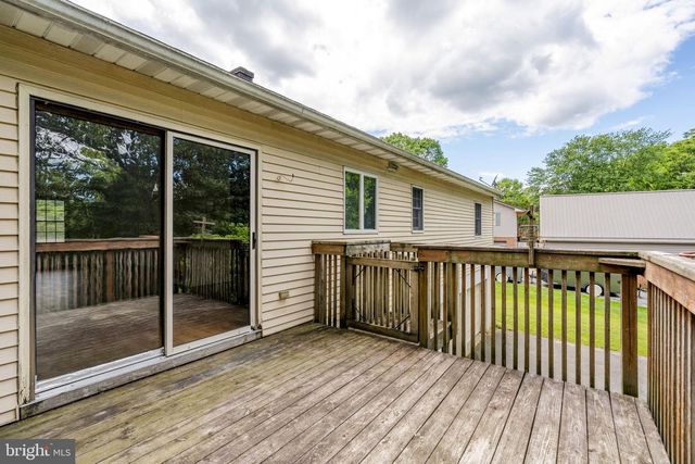 31 DENNIS DR, New Providence, PA 17560