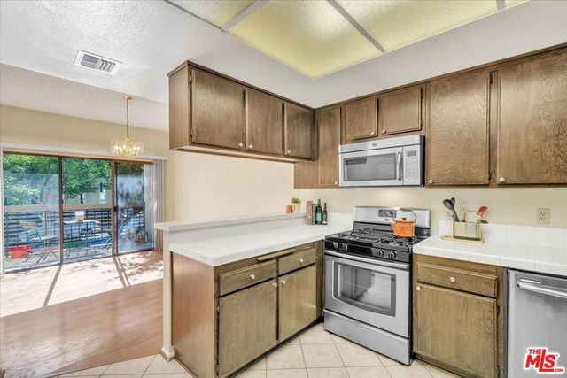 2909 Arizona Avenue 14, Santa Monica, CA 90404