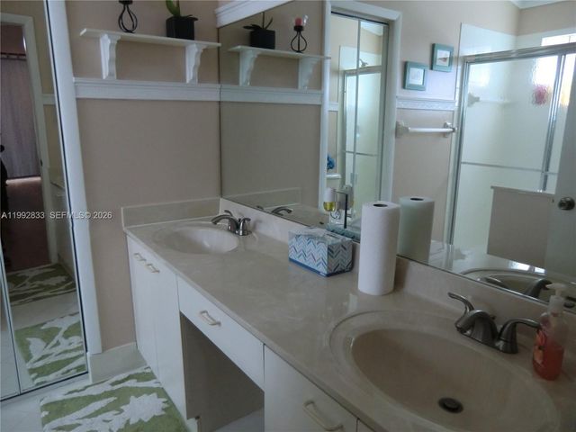 1593 NW 158th Ave, Pembroke Pines, FL 33028